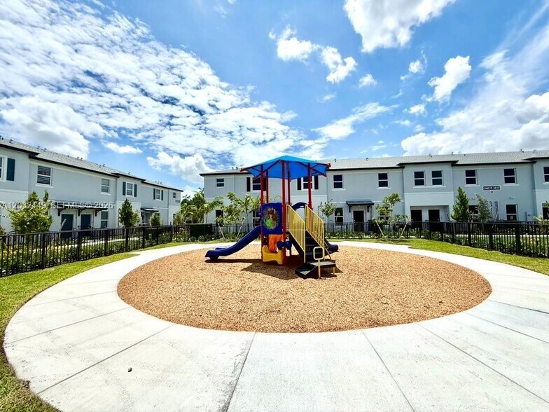 Building Photo - 12460 SW 248th St