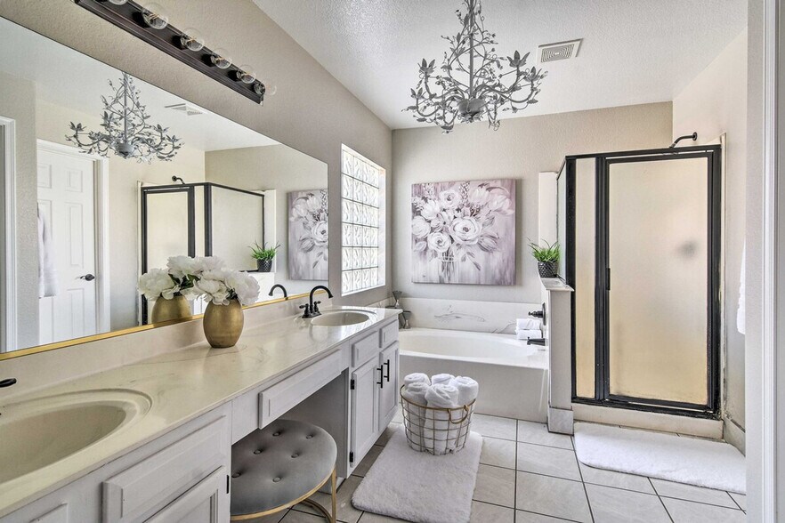 Building Photo - 2111 N Pebble Beach Dr