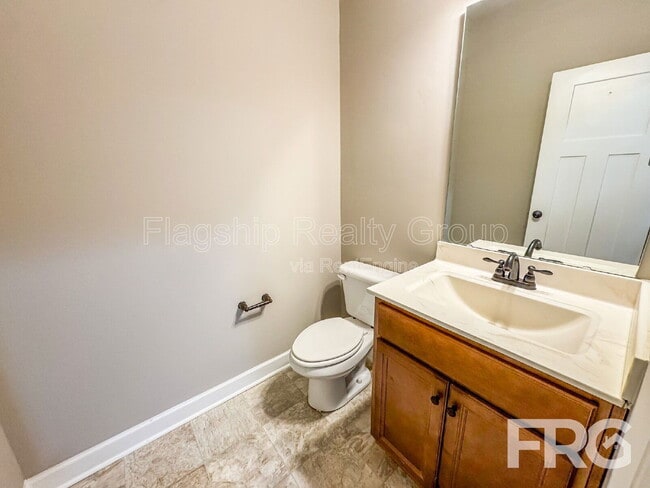 Building Photo - 419 Planters Ridge Dr