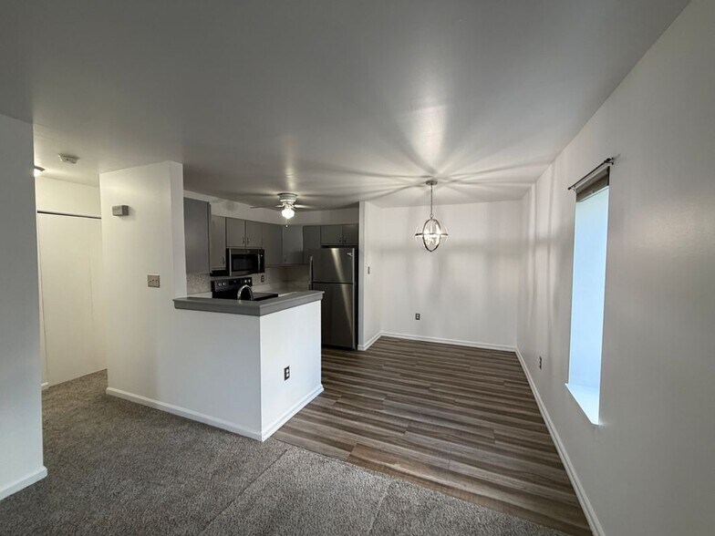 Building Photo - 1334 W Wyomissing Ct