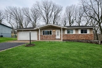 Building Photo - 15 Jeanette Dr