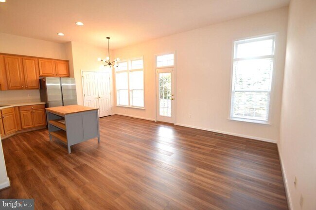 Building Photo - 24600 Siltstone Square