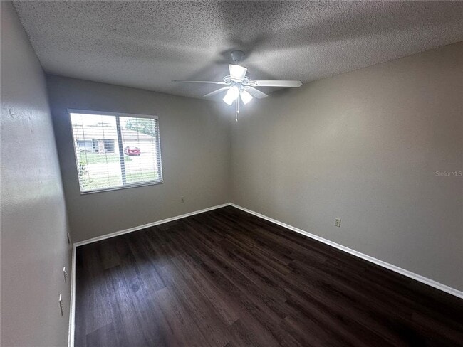 Building Photo - 321 Redwing Way