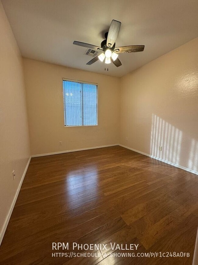 Building Photo - 2305 W Carter Rd