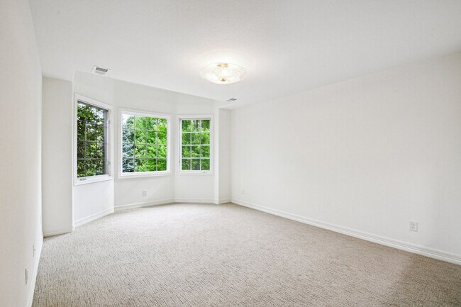 Building Photo - Stunning Cherry Hills Luxury Rental | 5bd/...