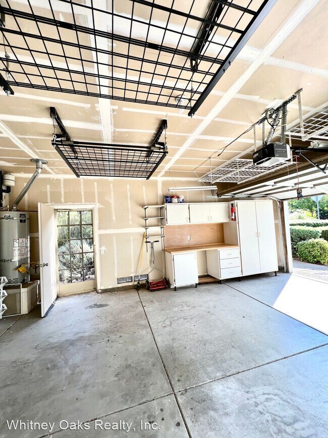 Building Photo - 2 br, 2 bath House - 3779 Coldwater Drive