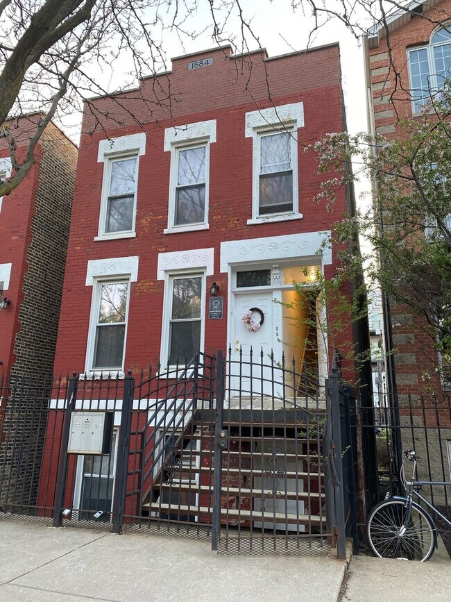 Building Photo - 1426 N Bosworth Ave