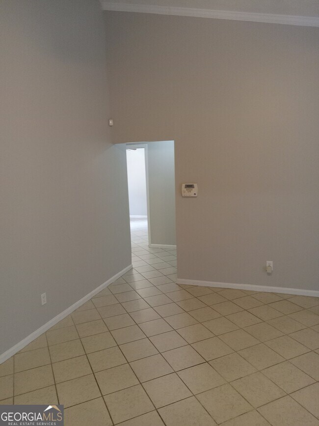 Building Photo - 9069 Sterling Ridge Ln