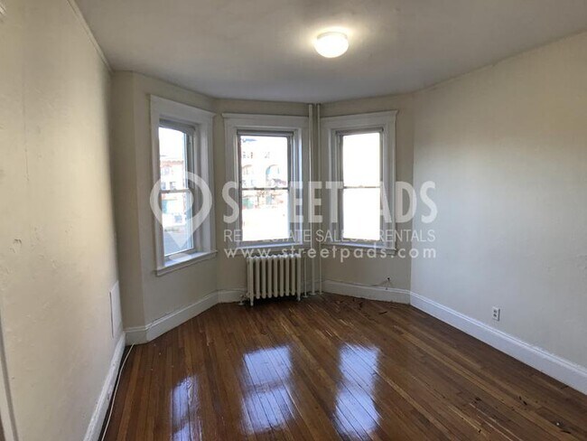 Building Photo - 1 bedroom in Boston MA 02215