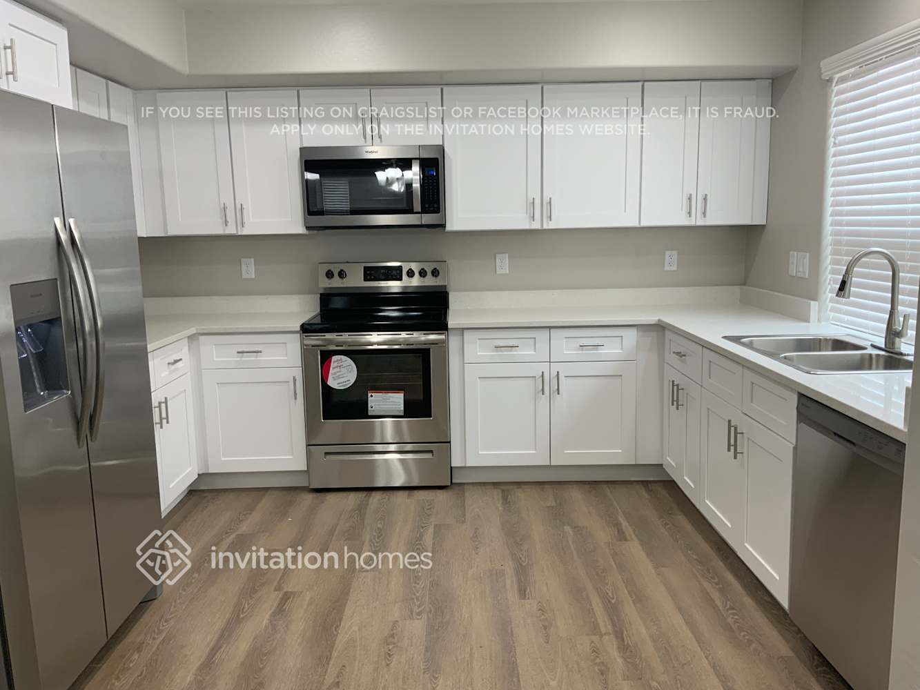 Building Photo - 1236 W Jersey Way