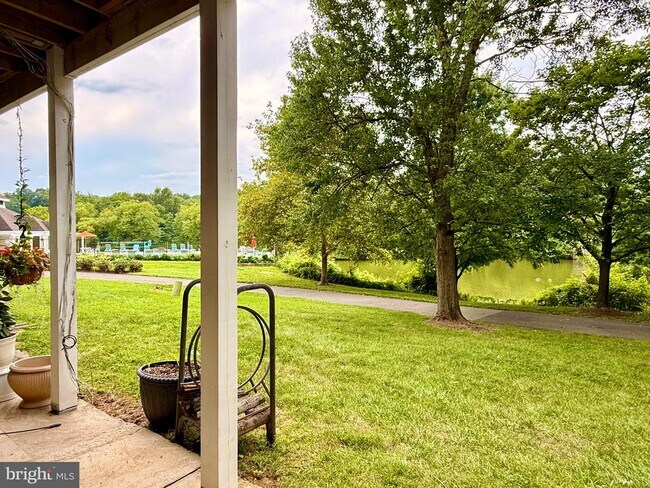 Primary Photo - 2930 Yarling Ct