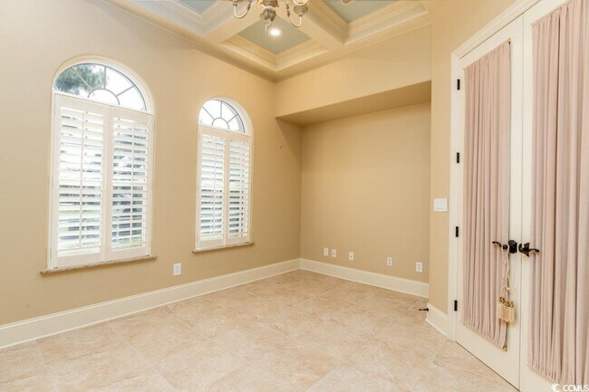 Building Photo - 7545 Ventura Ct