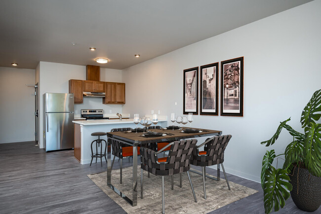 Building Photo - 459 Rock Apartments