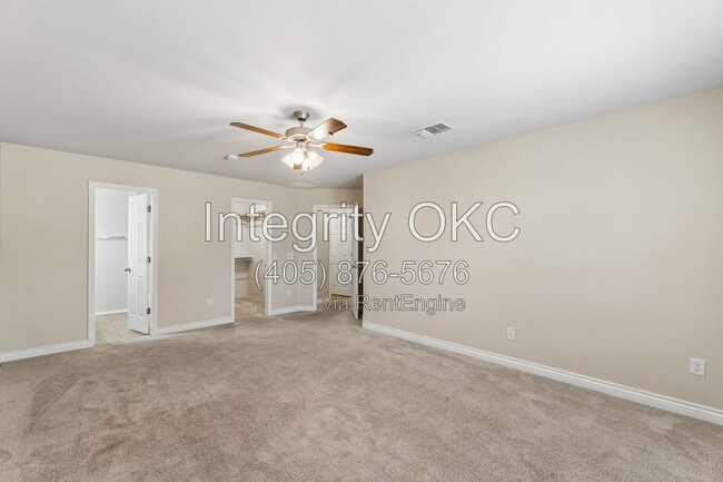 Building Photo - 2800 NW 184th St