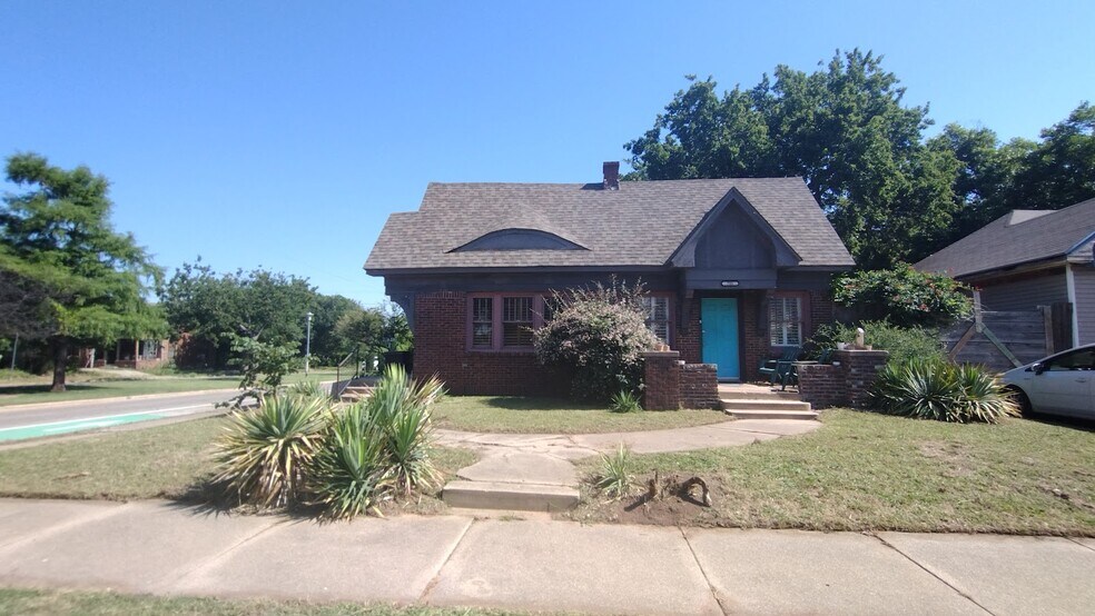 Building Photo - 723 NW 31st St