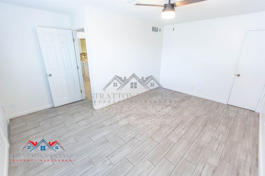 Building Photo - 3410 S Cutler Dr
