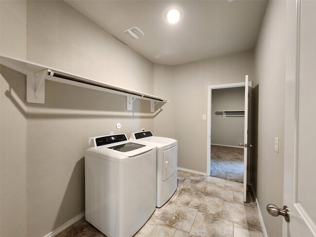 Building Photo - 22115 Dove Valley Ln