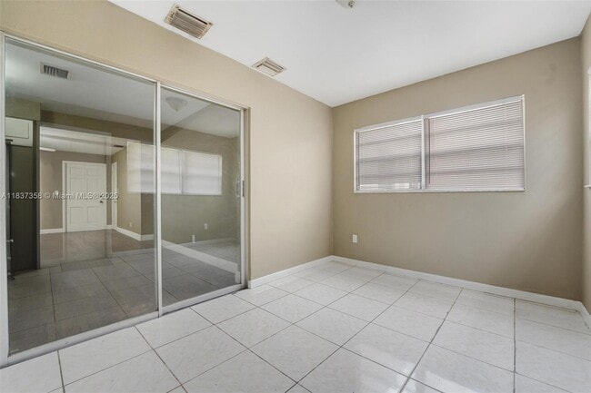 Building Photo - 5010 SW 93rd Ave