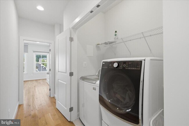 Building Photo - 9228 Wood Violet Ct