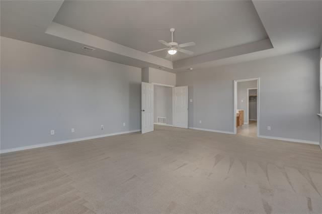 Building Photo - 601 Port Royale Way