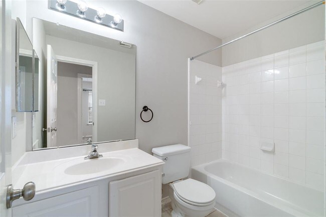Building Photo - 123 N Camellia Grove Cir