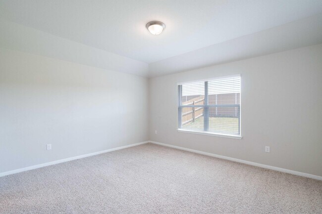 Building Photo - 125 Frederick Dr