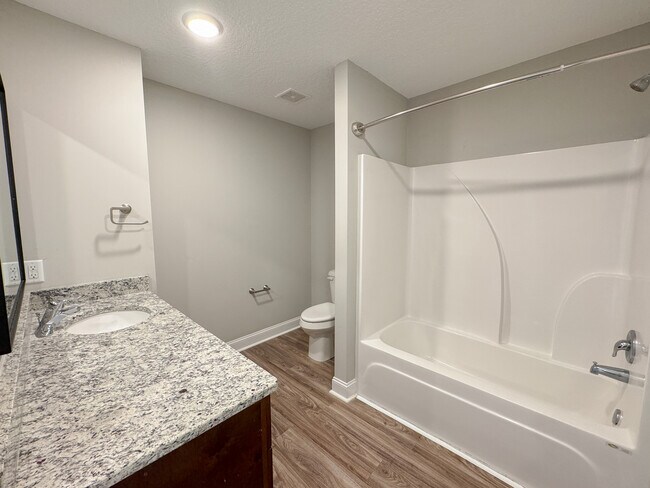 Building Photo - 5007 Cypress Lake Rd