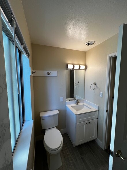 Building Photo - 888 Rutledge Dr