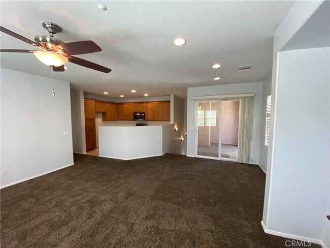 Building Photo - 15651 Vista Way