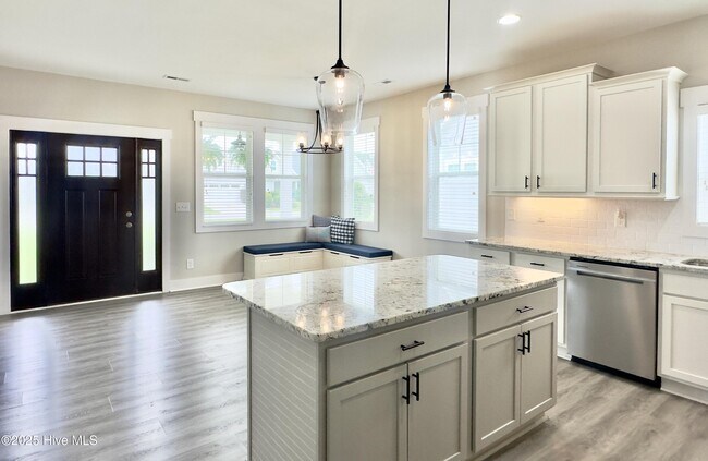 Building Photo - 102 Bogue Harbor Ct