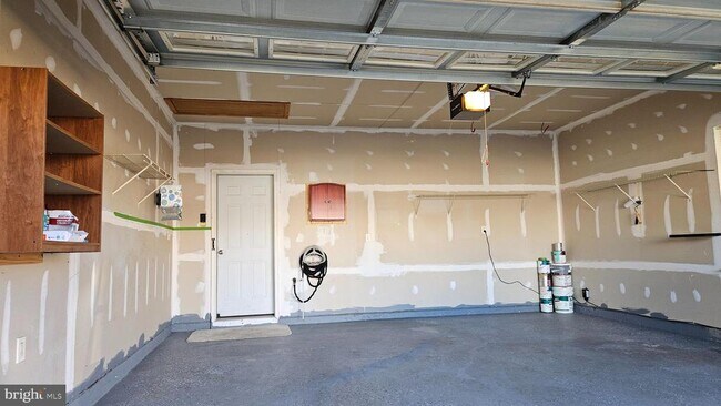 Building Photo - 11257 Yellowstone Ct