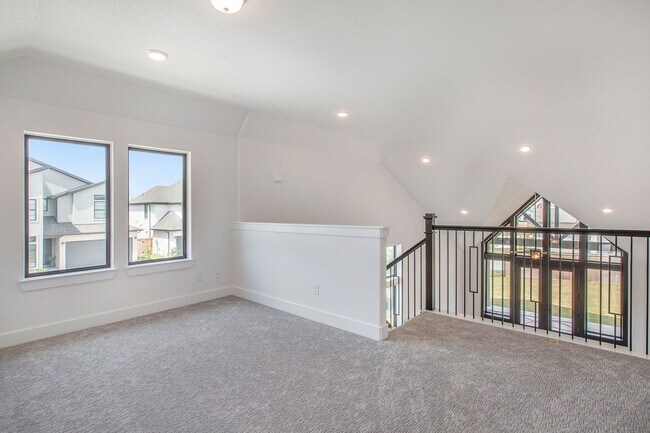 Building Photo - 15018 Bonham Shore Dr