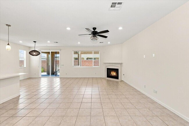 Building Photo - 40082 Catania Ct