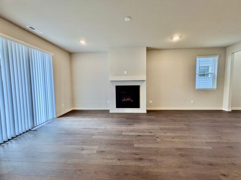 Building Photo - 8912 SW Choke Cherry