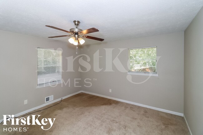 Building Photo - 3960 Watkins Way