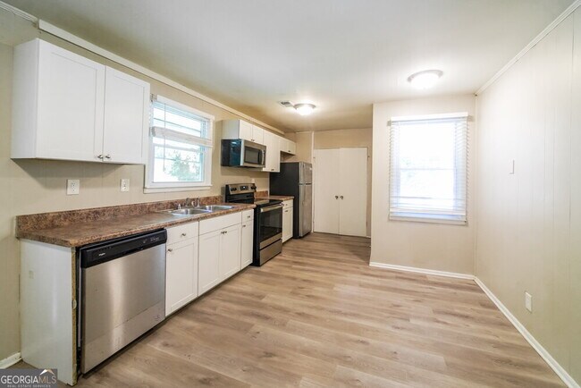 Building Photo - 2820 Foxlair Trail