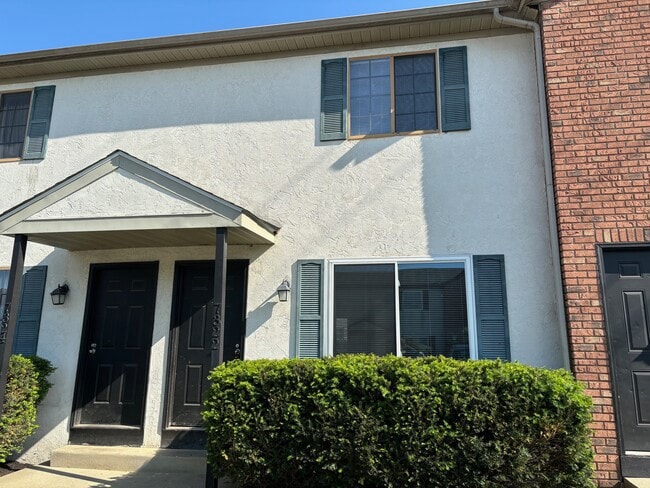 Building Photo - 7320 Fall Creek Ln