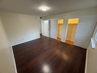Building Photo - 904 Meadow Woods Ln