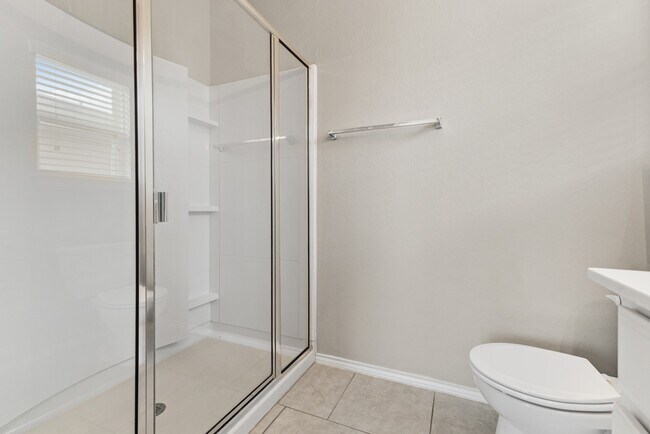 Building Photo - 10719 Noble Canyon