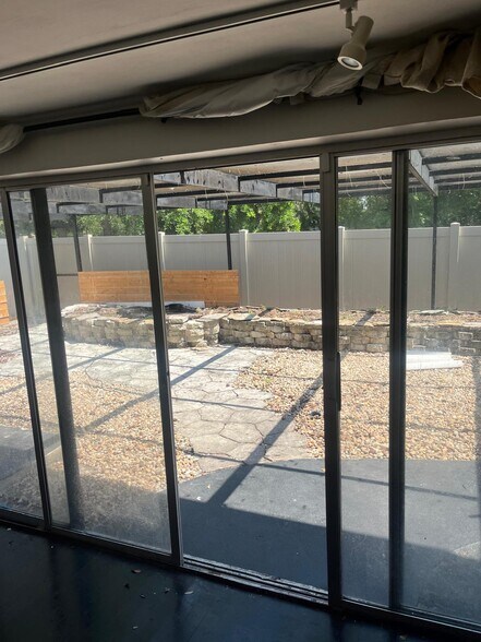 Building Photo - 3416 Bainbridge Dr