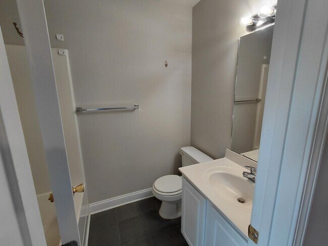 Building Photo - 300 Hampton Forest Dr