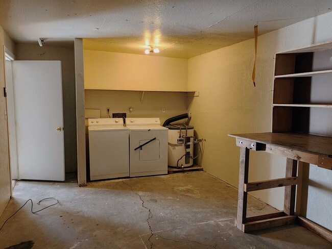 Building Photo - Silverado104