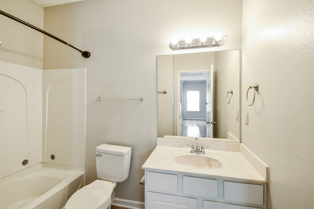 Building Photo - 9885 White Poplar Dr