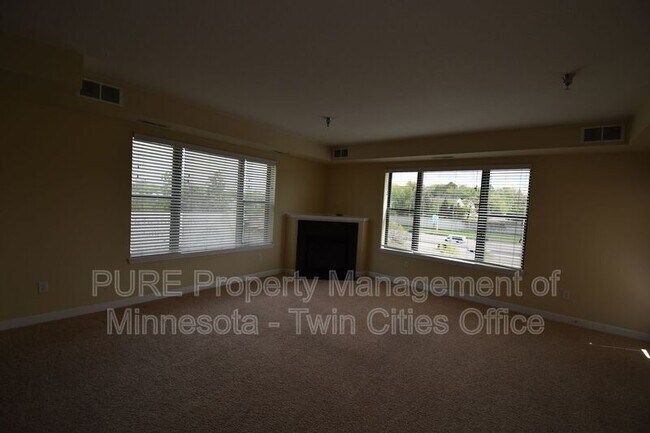 Building Photo - 1155 Ford Rd