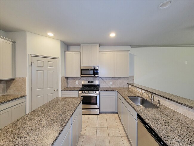 Building Photo - 15611 Jackie Robinson Rd