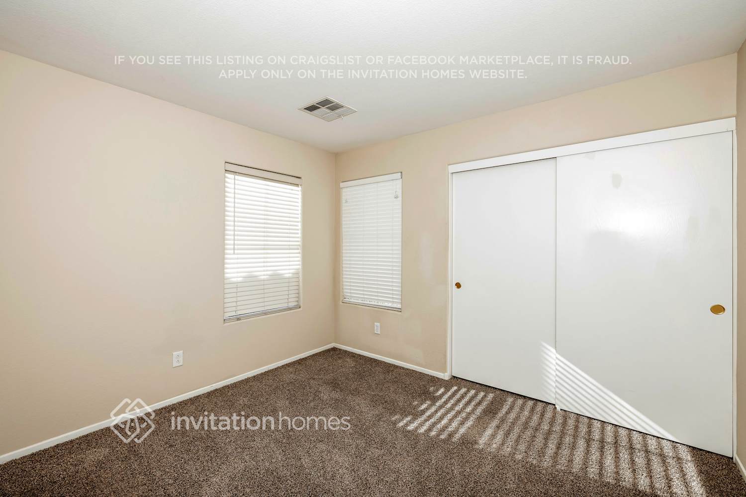 Building Photo - 9548 Glen Iris St