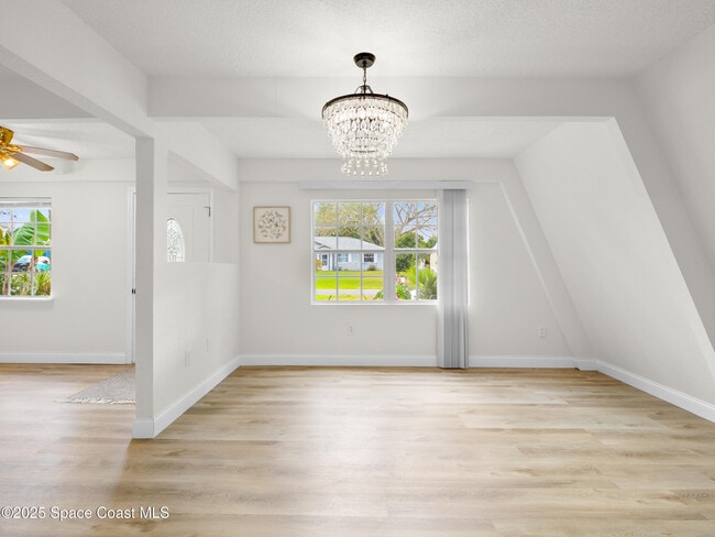 Building Photo - 6260 Marcy St