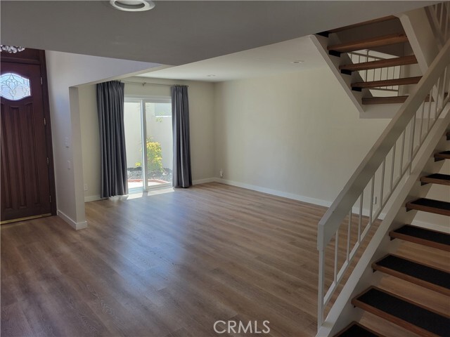 Building Photo - 11 Meadowsweet Way