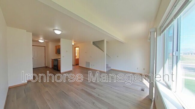Building Photo - 2471 Wheeler Dr