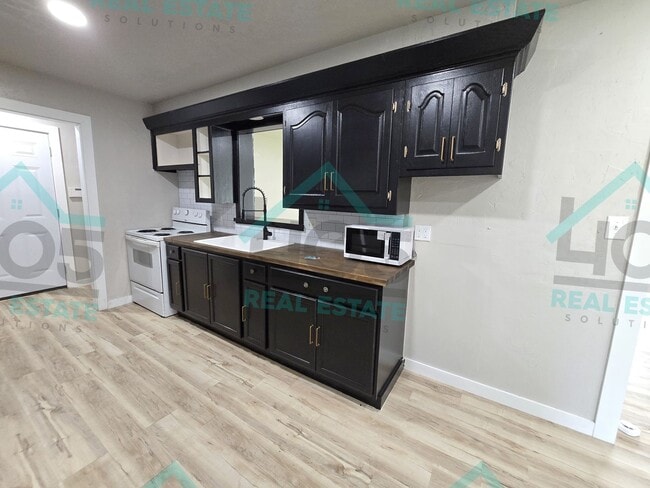 Building Photo - 3 Bedroom near Tinker AFB